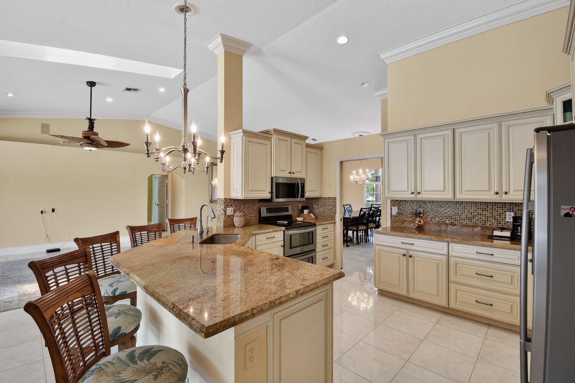 118 Fernwood Crescent, Royal Palm Beach, FL 33411 Photo