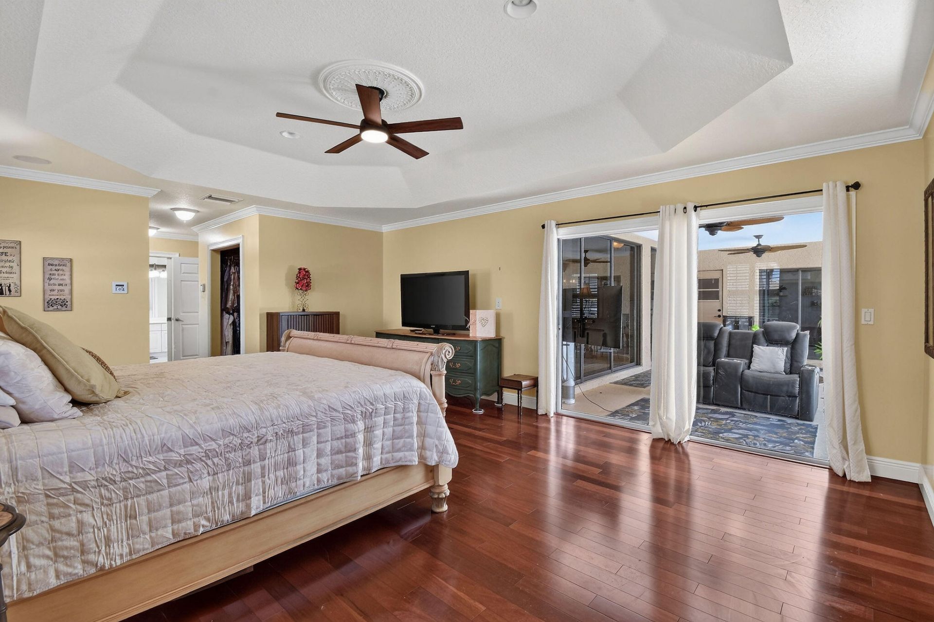 118 Fernwood Crescent, Royal Palm Beach, FL 33411 Photo