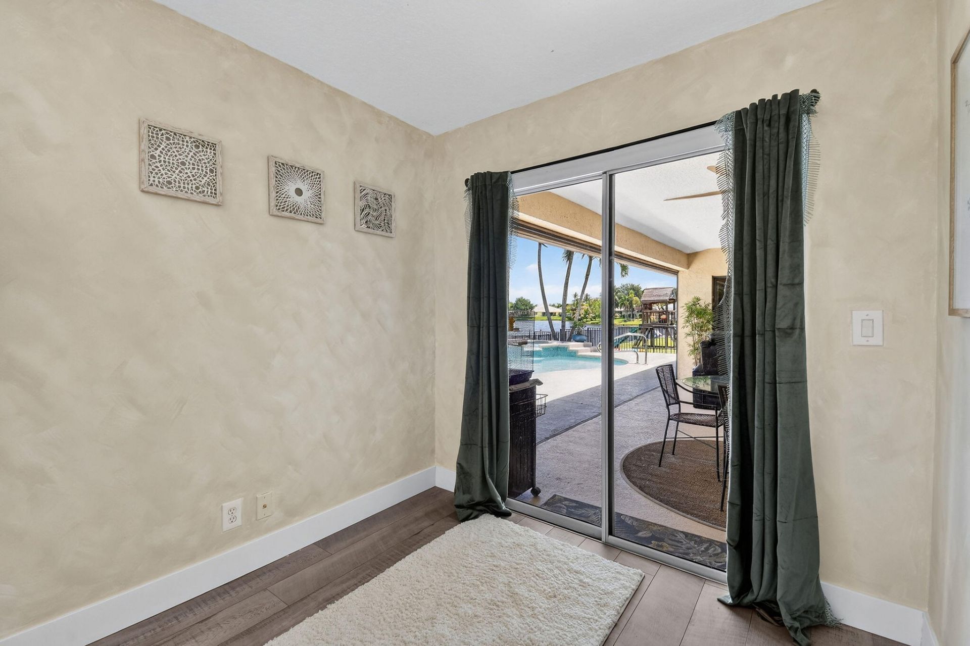 118 Fernwood Crescent, Royal Palm Beach, FL 33411 Photo