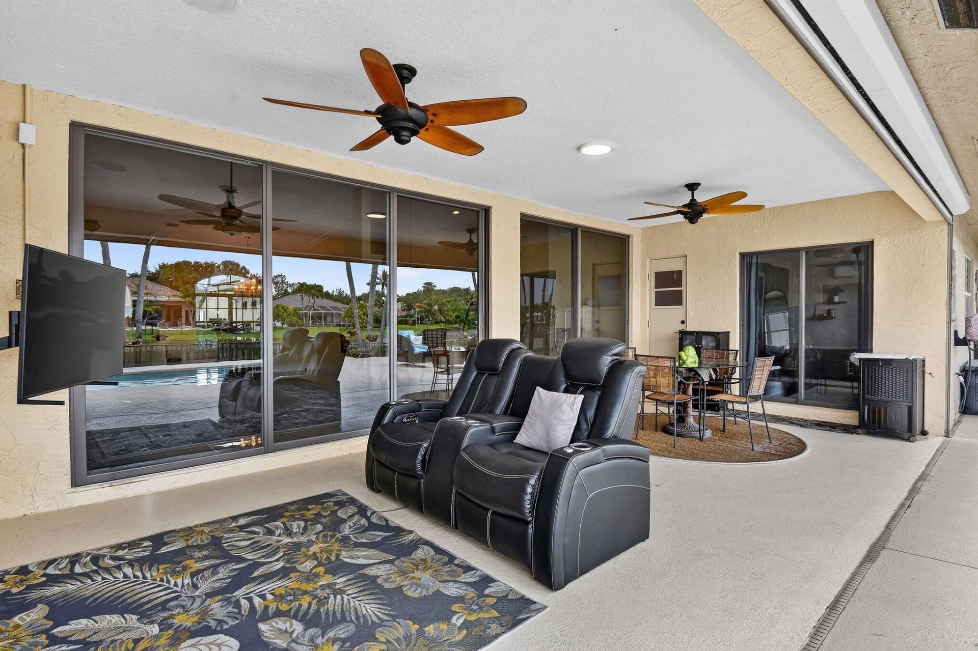 118 Fernwood Crescent, Royal Palm Beach, FL 33411 Photo