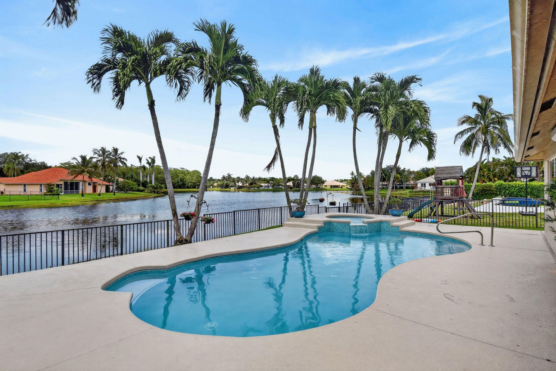 118 Fernwood Crescent, Royal Palm Beach, FL 33411 Photo