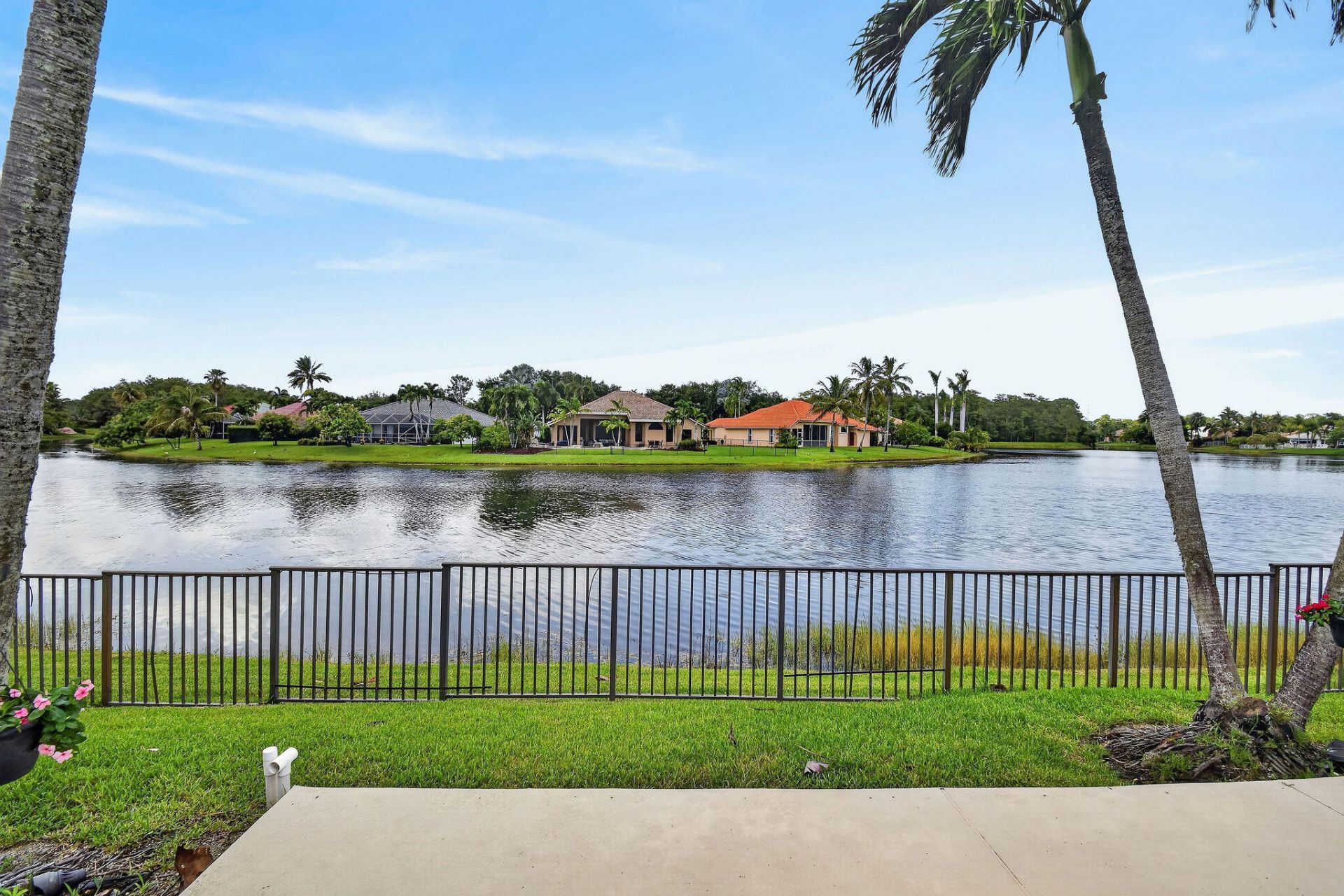 118 Fernwood Crescent, Royal Palm Beach, FL 33411 Photo