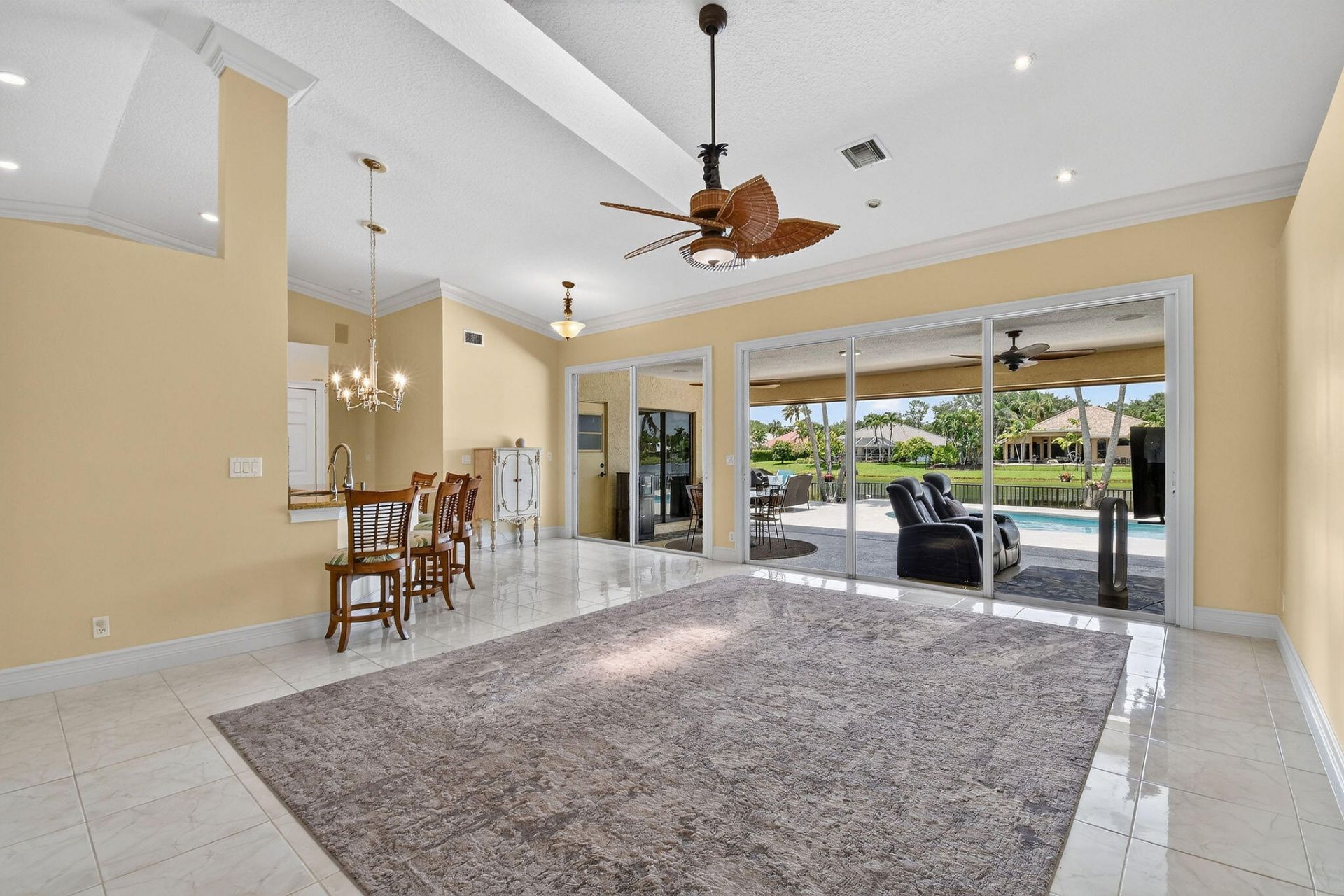 118 Fernwood Crescent, Royal Palm Beach, FL 33411 Photo