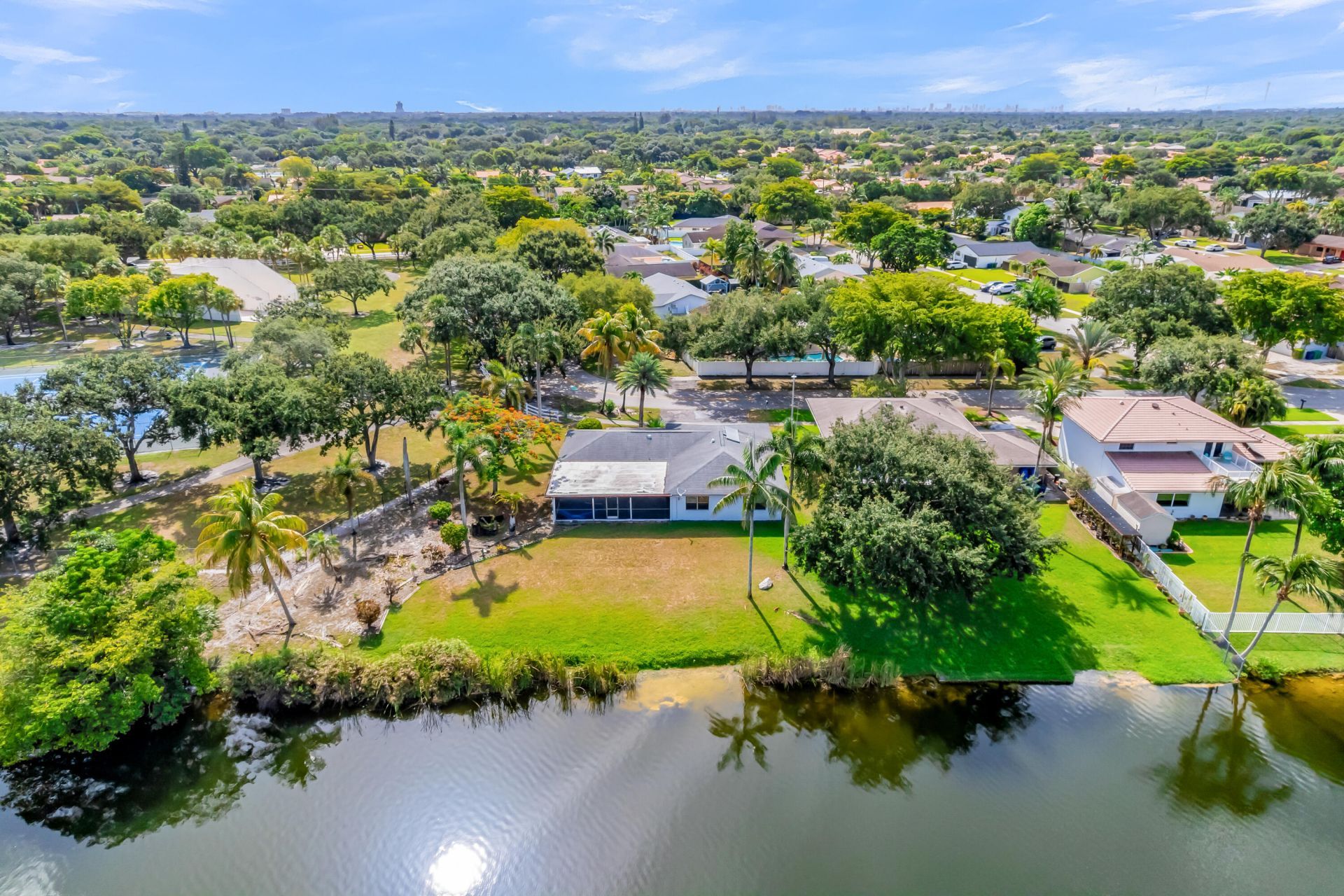 5523 SW 116th Avenue, Cooper City, FL 33330 Photo
