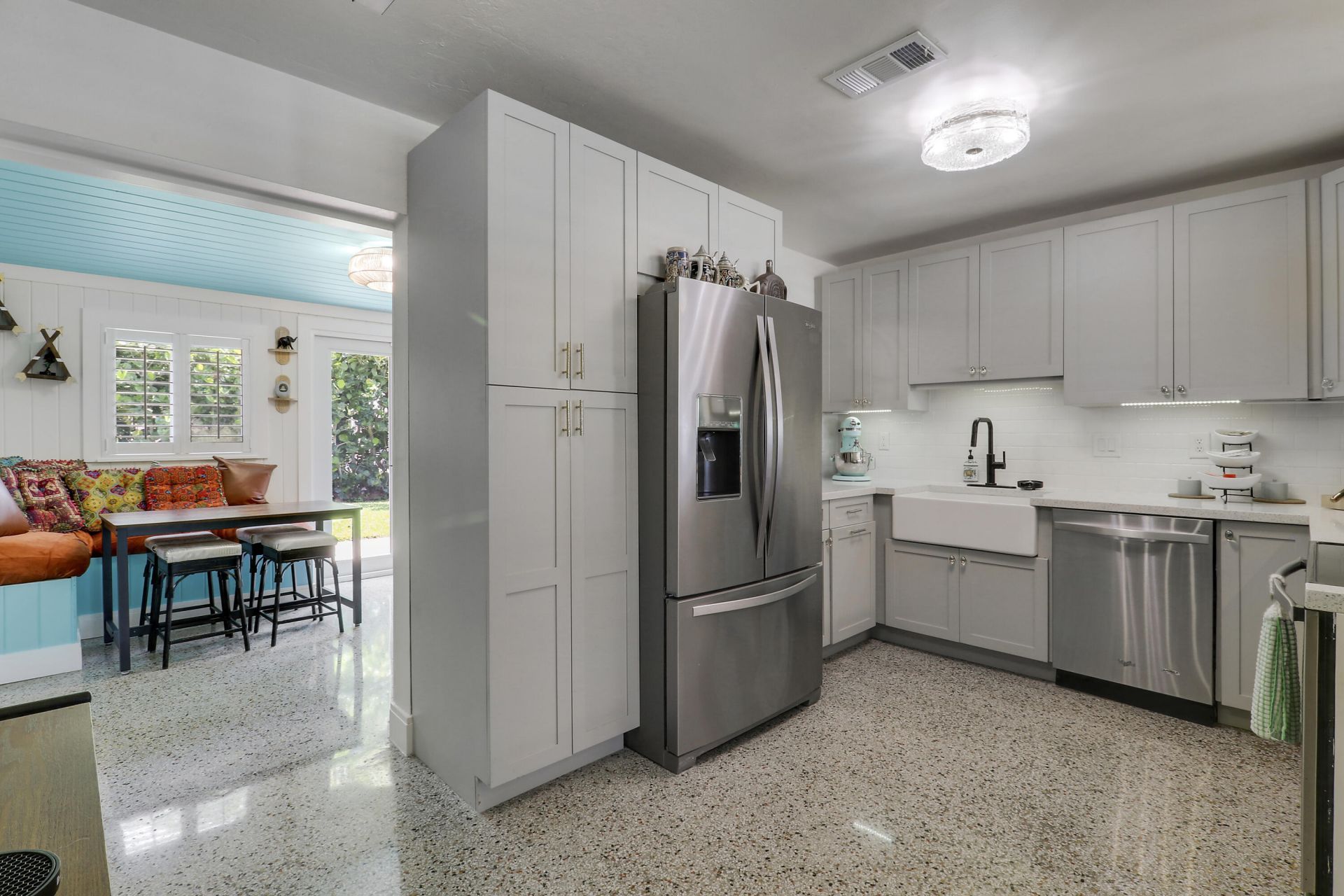 940 Dogwood Road, North Palm Beach, FL 33408 Photo