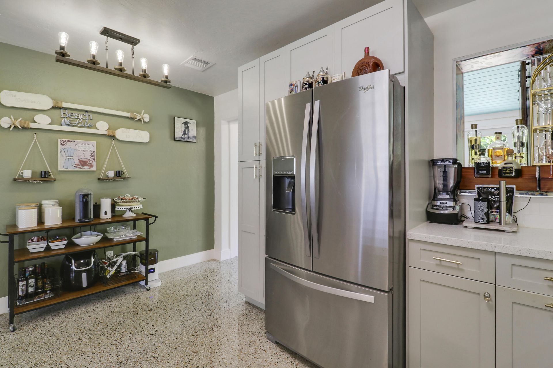 940 Dogwood Road, North Palm Beach, FL 33408 Photo