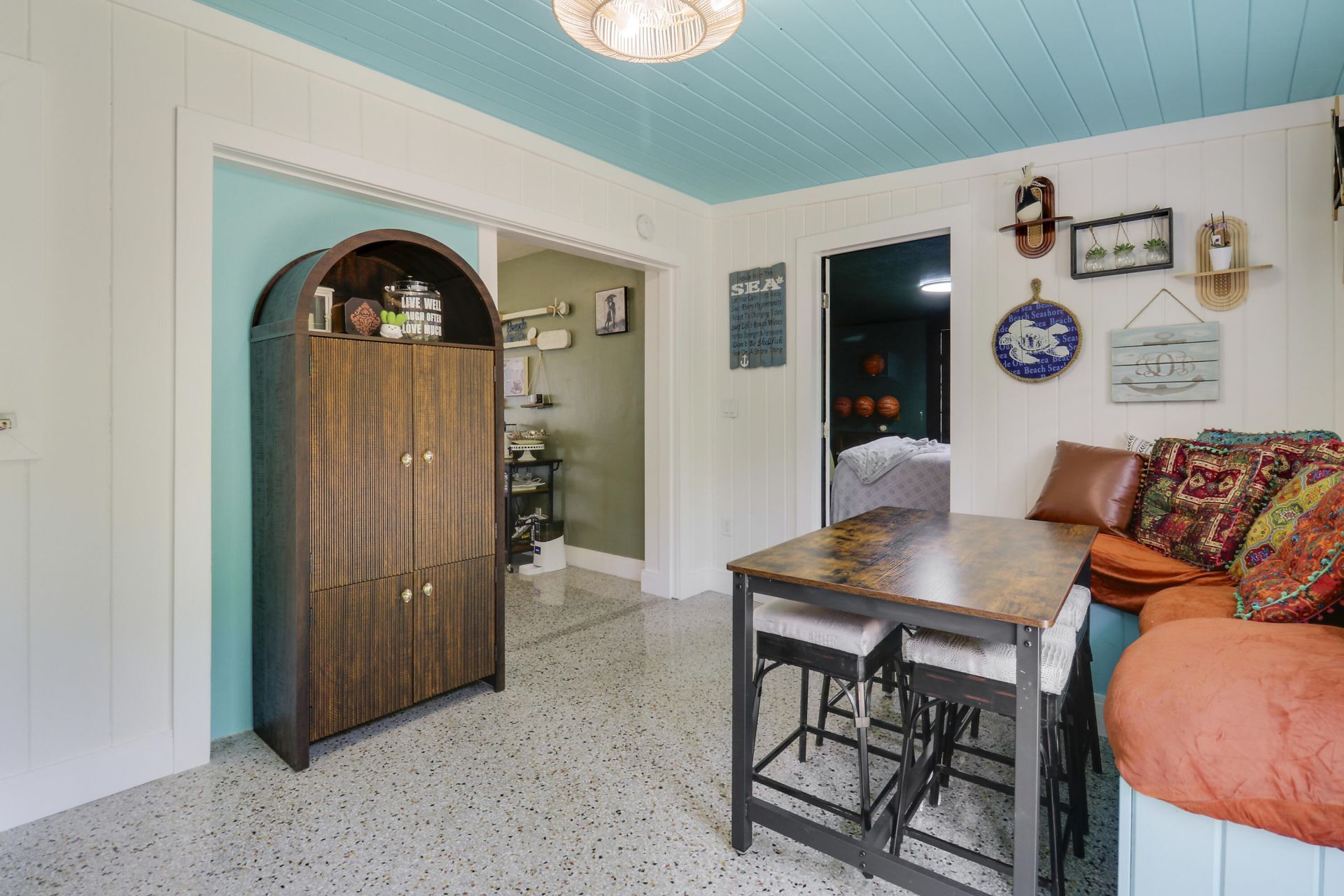 940 Dogwood Road, North Palm Beach, FL 33408 Photo