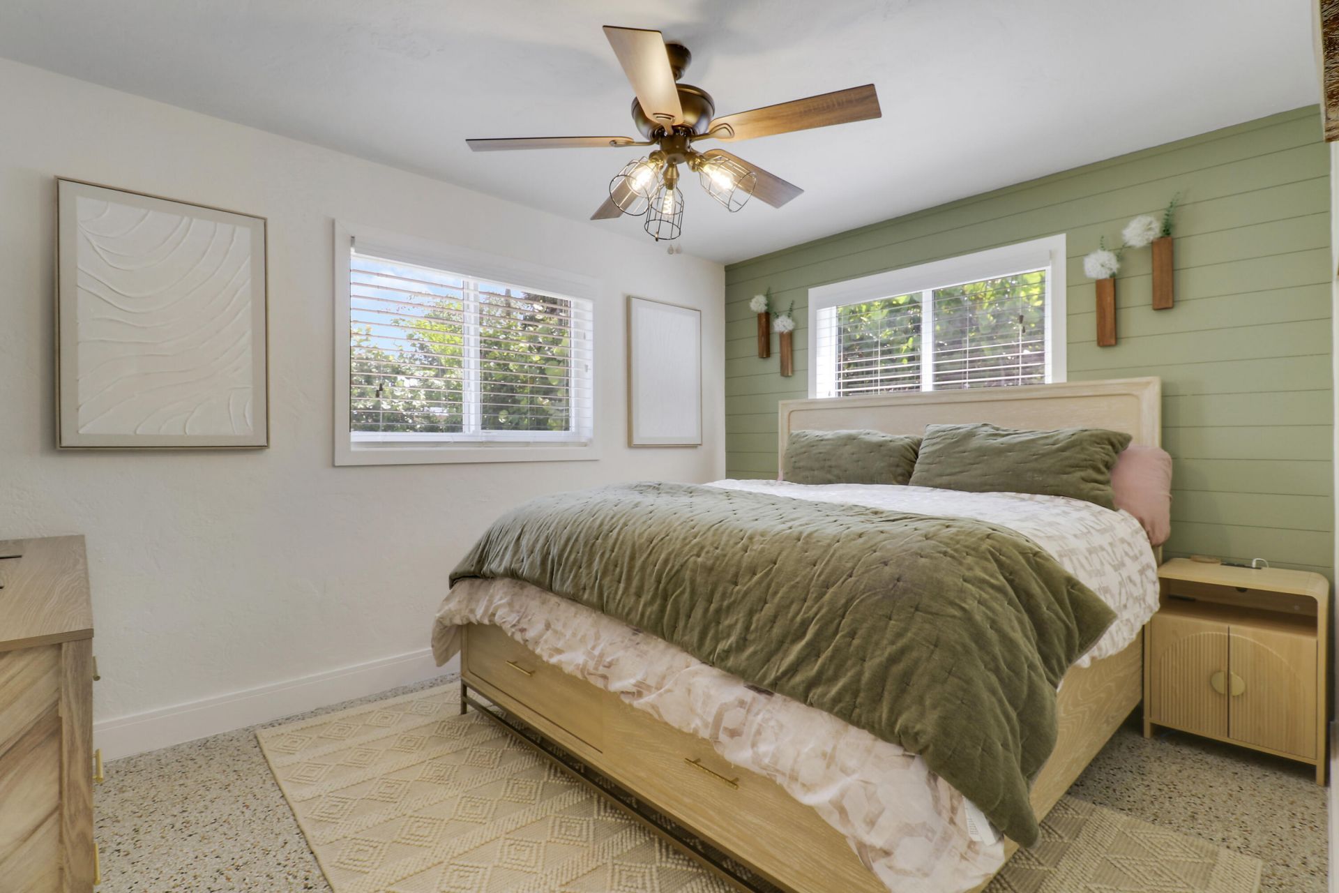 940 Dogwood Road, North Palm Beach, FL 33408 Photo