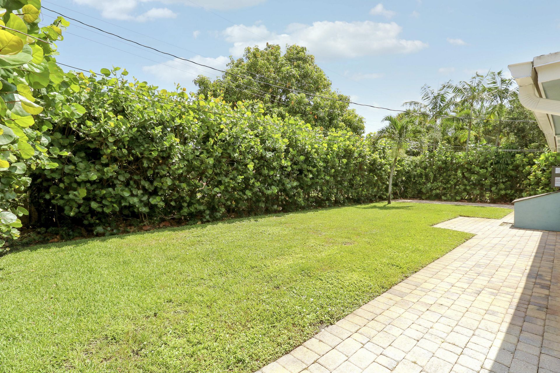 940 Dogwood Road, North Palm Beach, FL 33408 Photo
