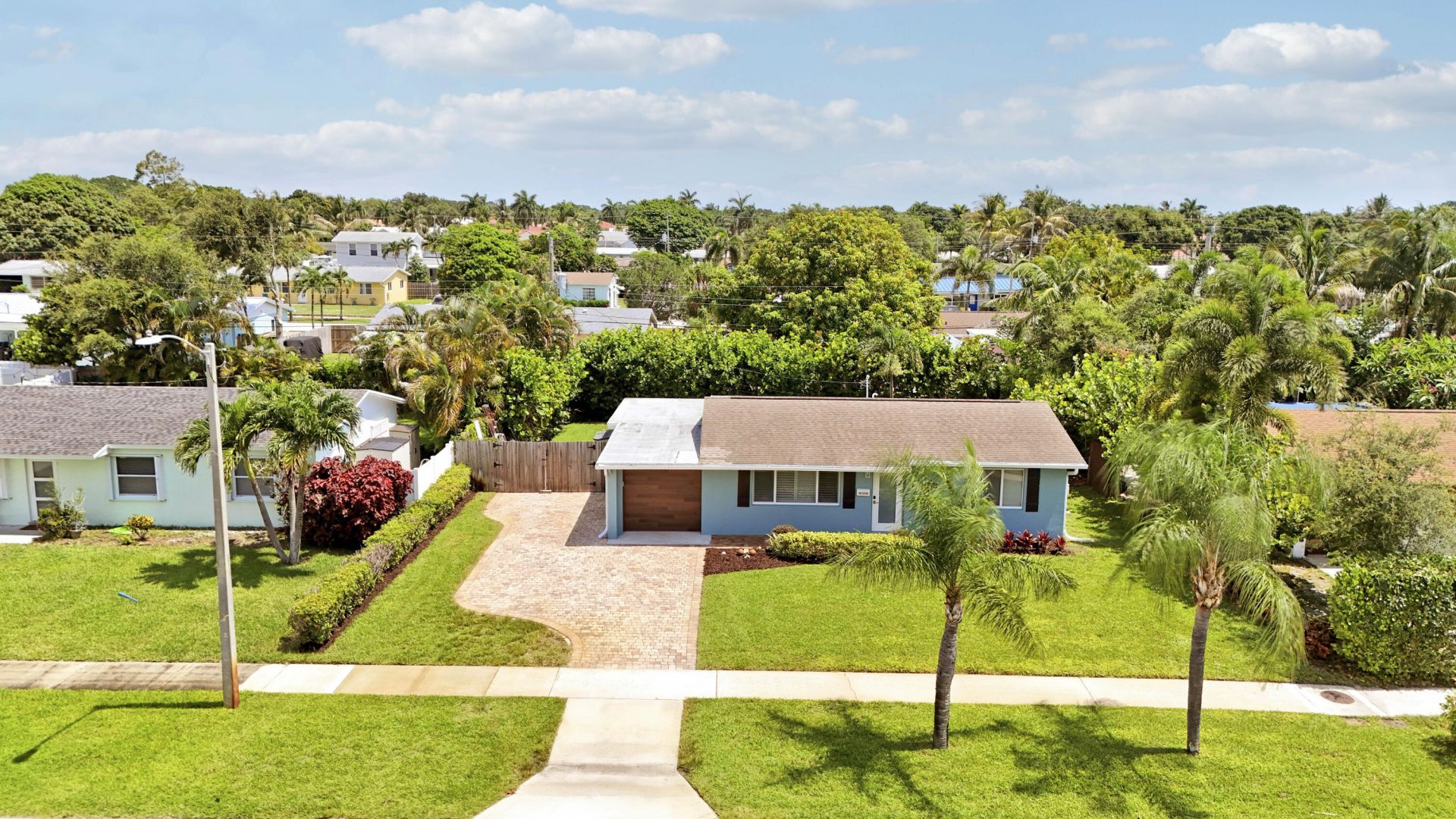 940 Dogwood Road, North Palm Beach, FL 33408 Photo