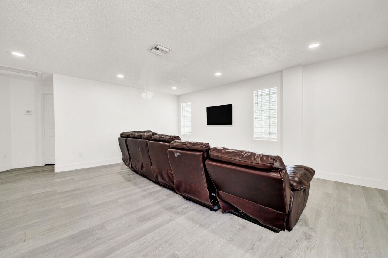 17021 NW 10th Street, Pembroke Pines, FL 33028 Photo