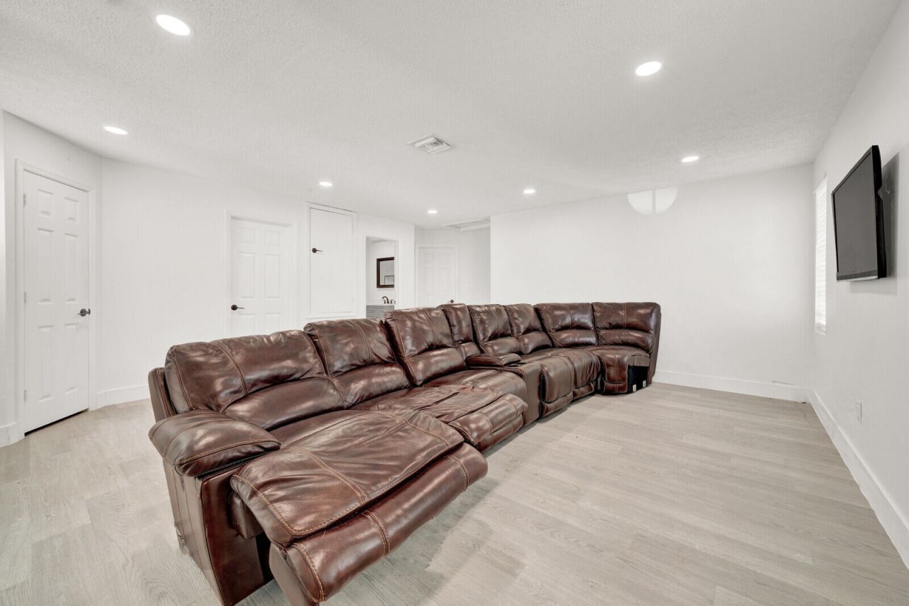 17021 NW 10th Street, Pembroke Pines, FL 33028 Photo