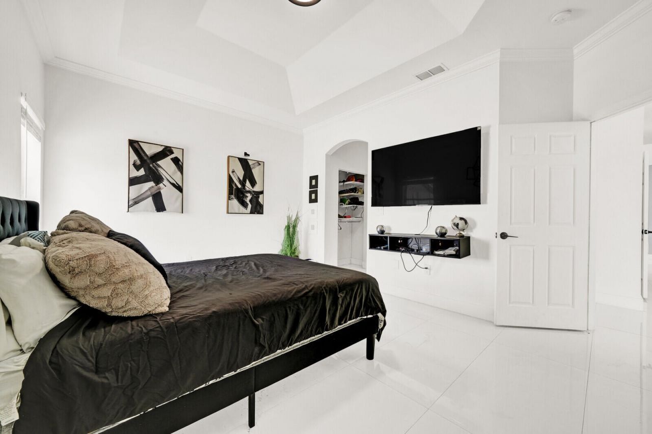 17021 NW 10th Street, Pembroke Pines, FL 33028 Photo