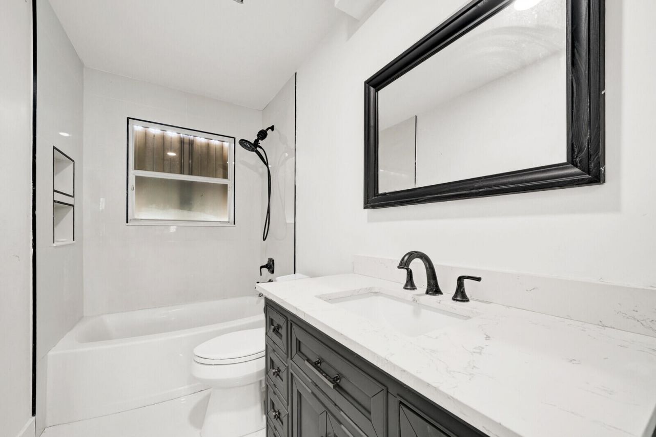 17021 NW 10th Street, Pembroke Pines, FL 33028 Photo