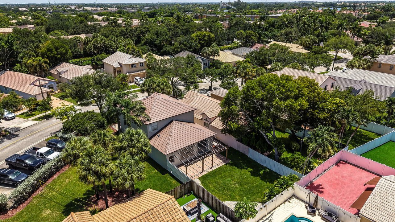 17021 NW 10th Street, Pembroke Pines, FL 33028 Photo