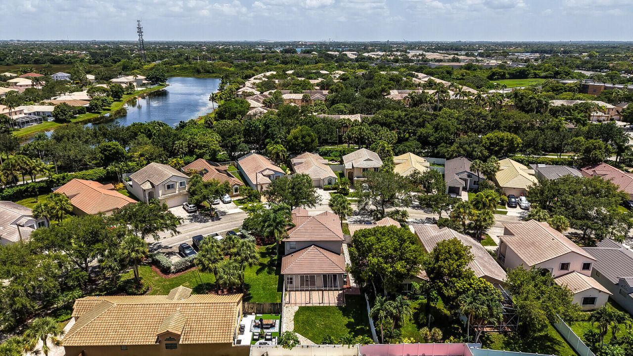 17021 NW 10th Street, Pembroke Pines, FL 33028 Photo