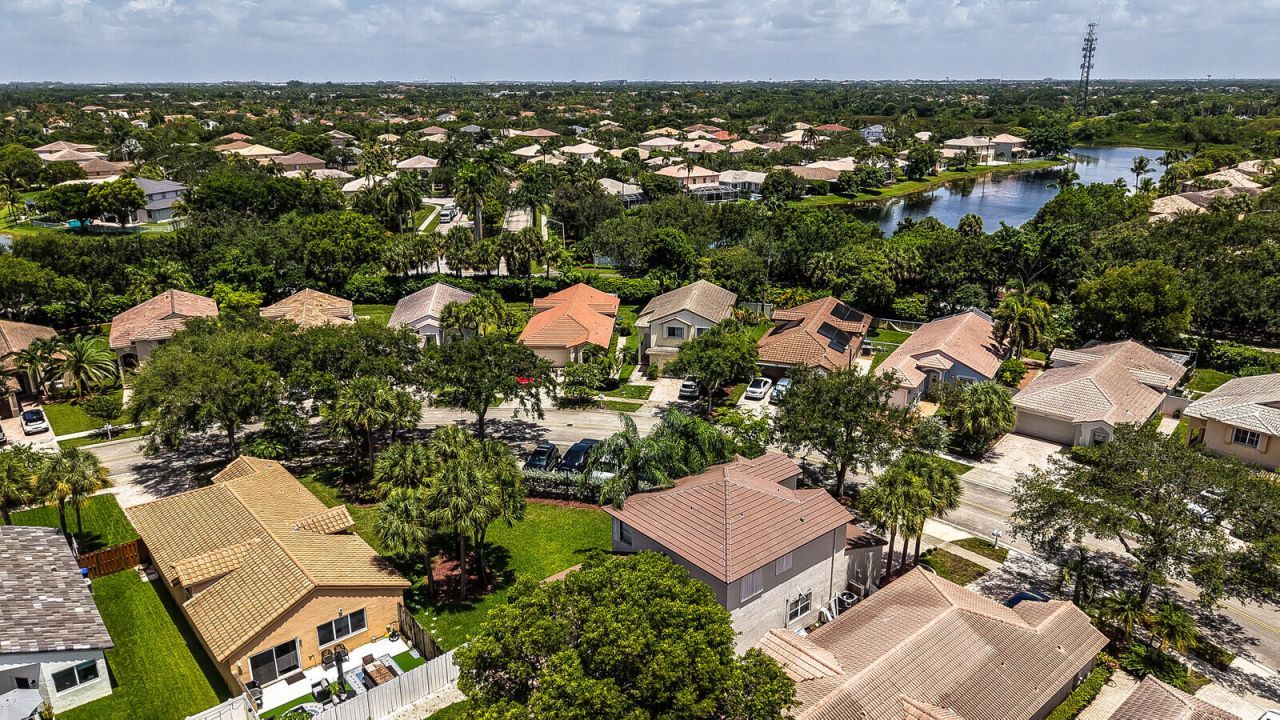 17021 NW 10th Street, Pembroke Pines, FL 33028 Photo