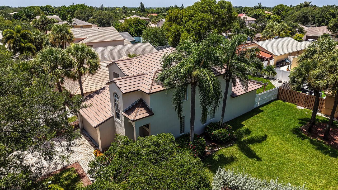17021 NW 10th Street, Pembroke Pines, FL 33028 Photo