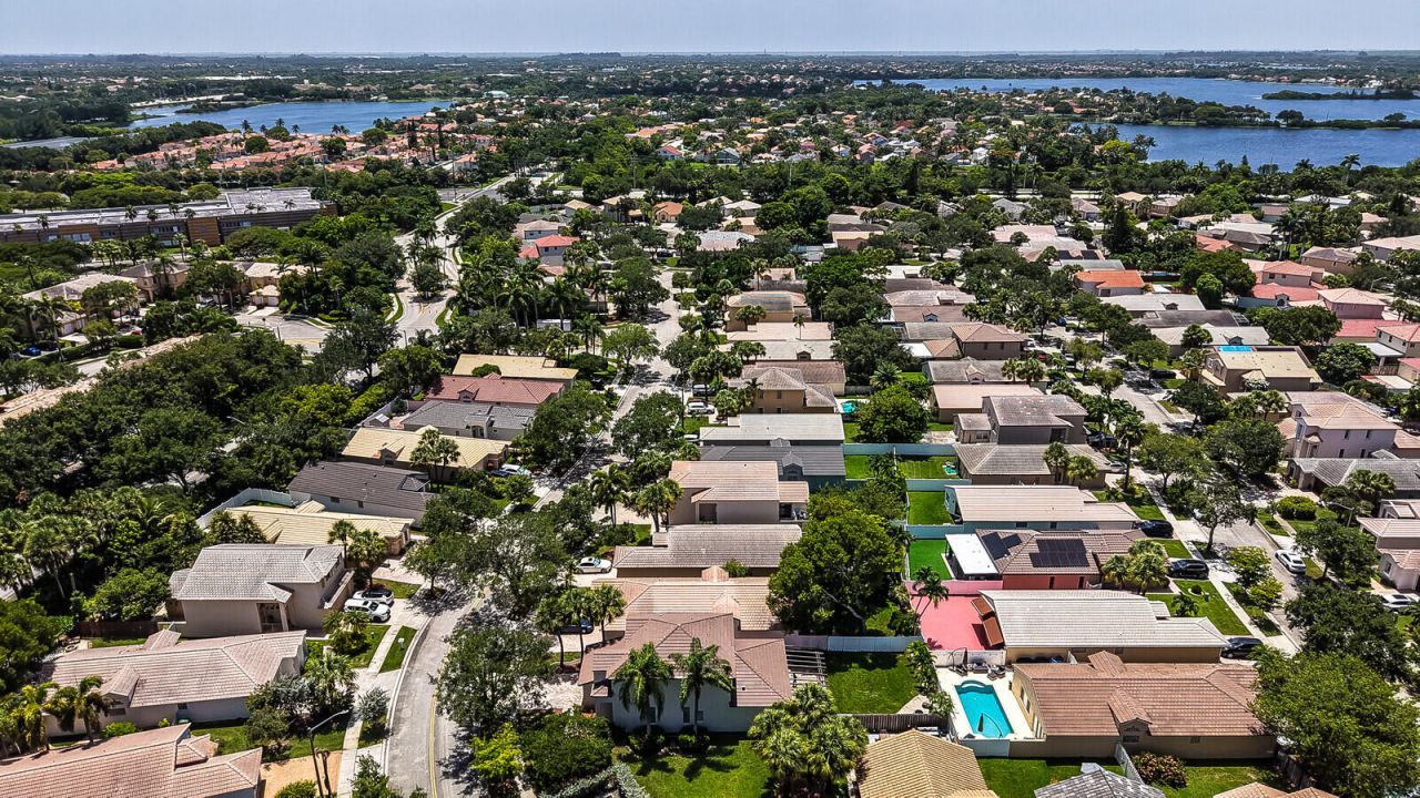 17021 NW 10th Street, Pembroke Pines, FL 33028 Photo
