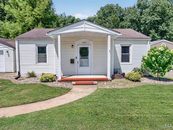 319 Sycamore Street, Collinsville, IL 62234