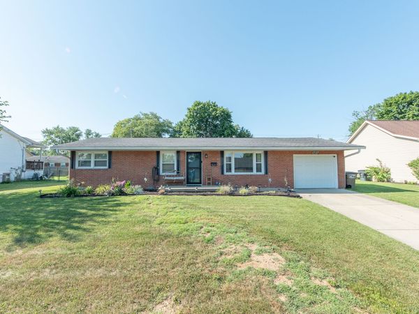 2727 Orchard Lane , Columbus, IN 47201