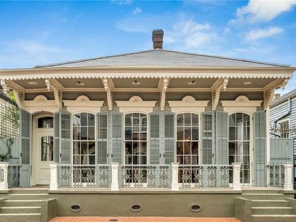 926 ST PETER Street, New Orleans, LA 70116