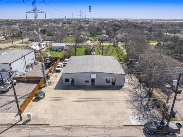 318 W BYRD BLVD, Universal City, TX 78148