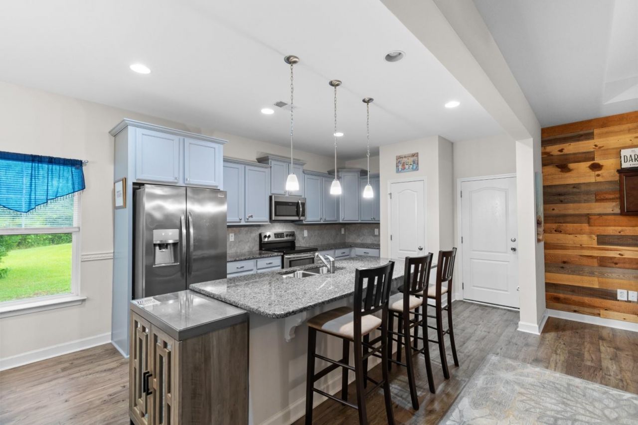 912 Queensferry Ct. Photo 10