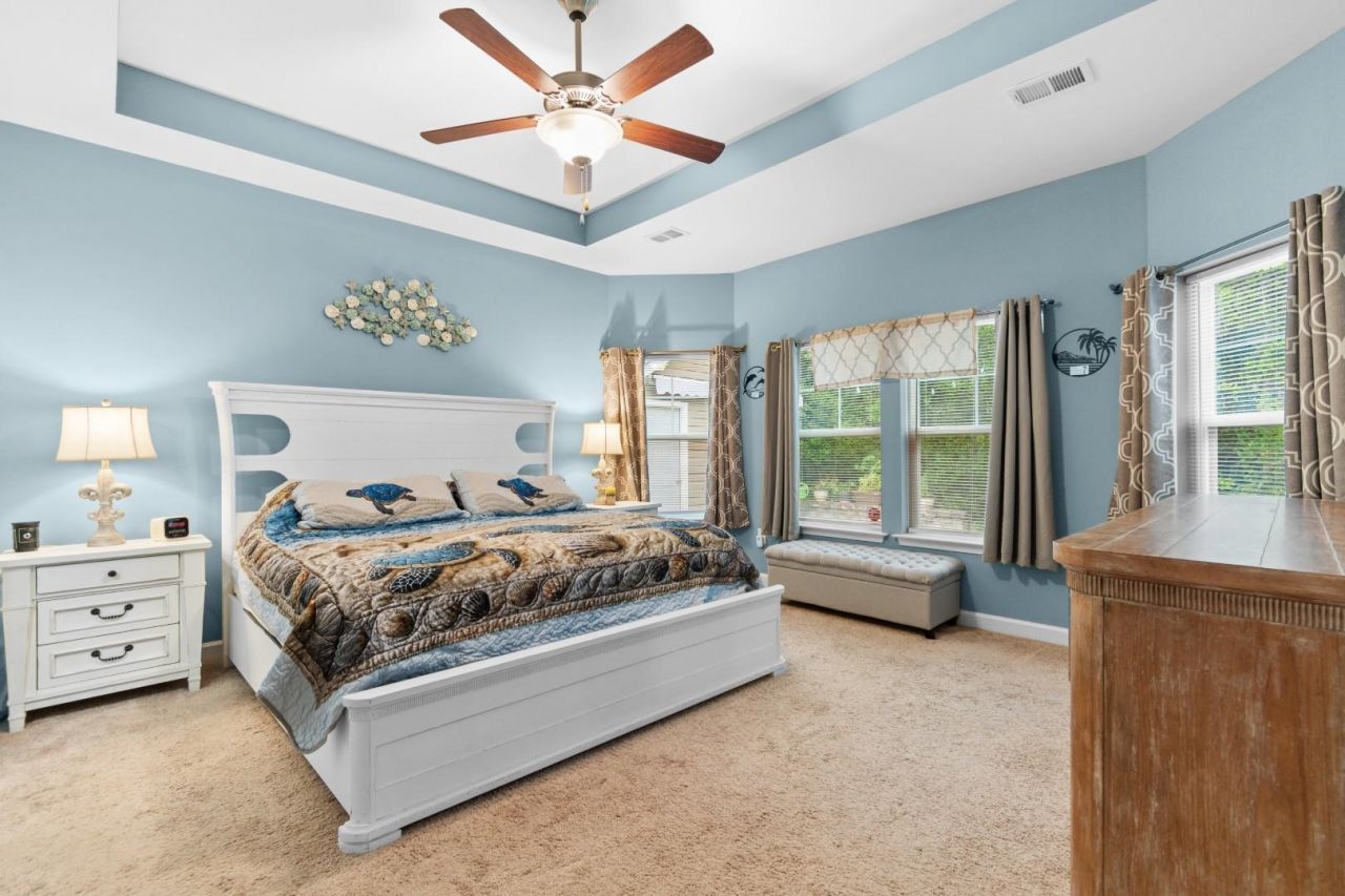912 Queensferry Ct. Photo 18