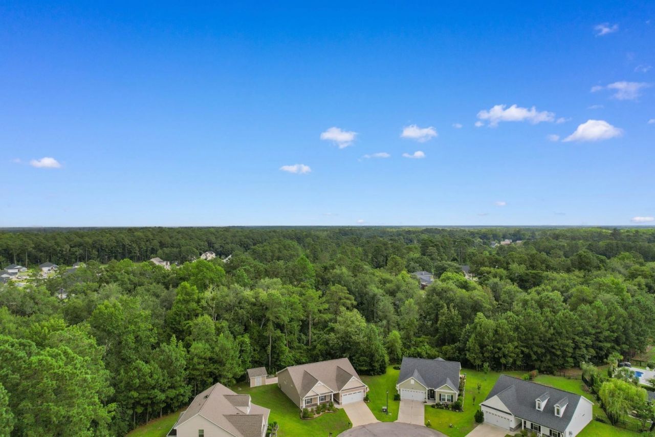 912 Queensferry Ct. Photo 41