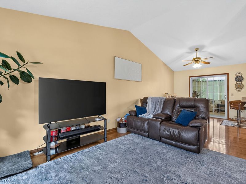 1212 Farmcrest Drive, Union, KY 41091 Photo 14