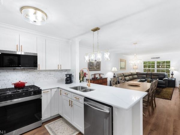134 Whisper Way, Roxbury, NJ 07852