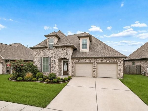 7428 CAKEBREAD Drive , Marrero, LA 70072