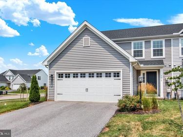 7446 SAINT PATRICK COURT, ABBOTTSTOWN, PA 17301