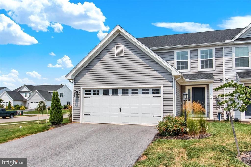 7446 SAINT PATRICK COURT , ABBOTTSTOWN, PA 17301