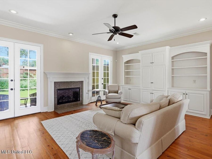 Property Image 6