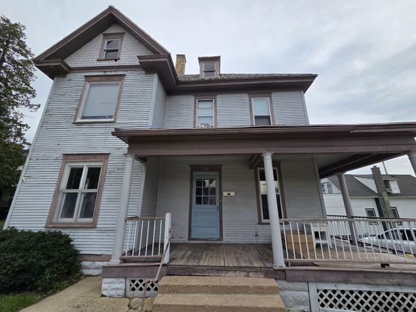 109 W Howard Street, Portage, WI 53901