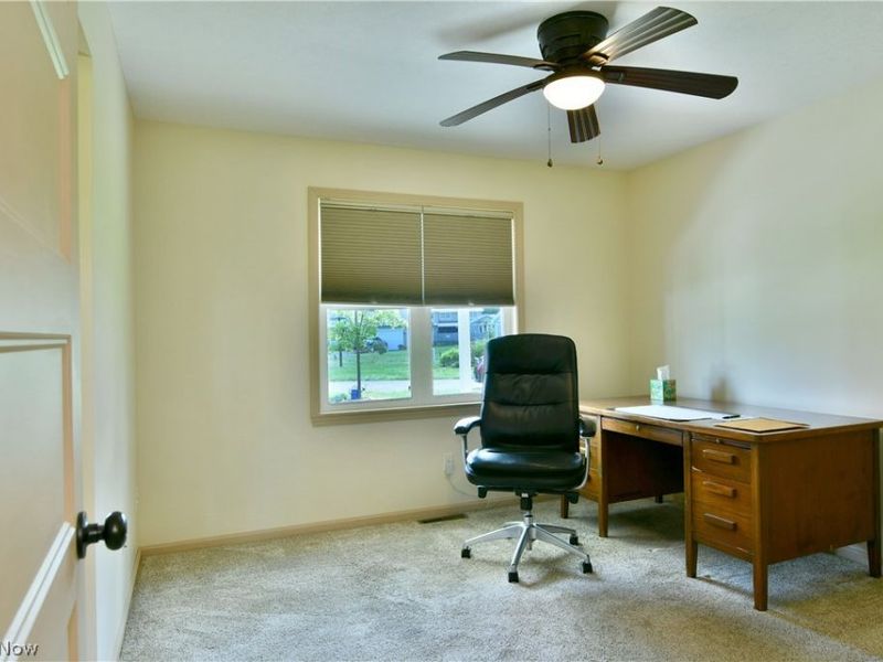 413 Maplewood Drive, Cortland, OH 44410 Photo 11