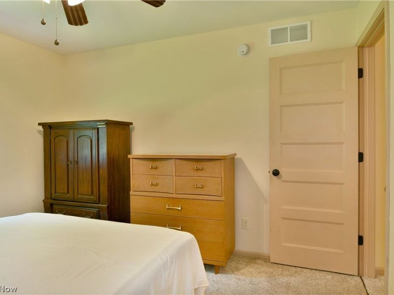 413 Maplewood Drive, Cortland, OH 44410 Photo 15