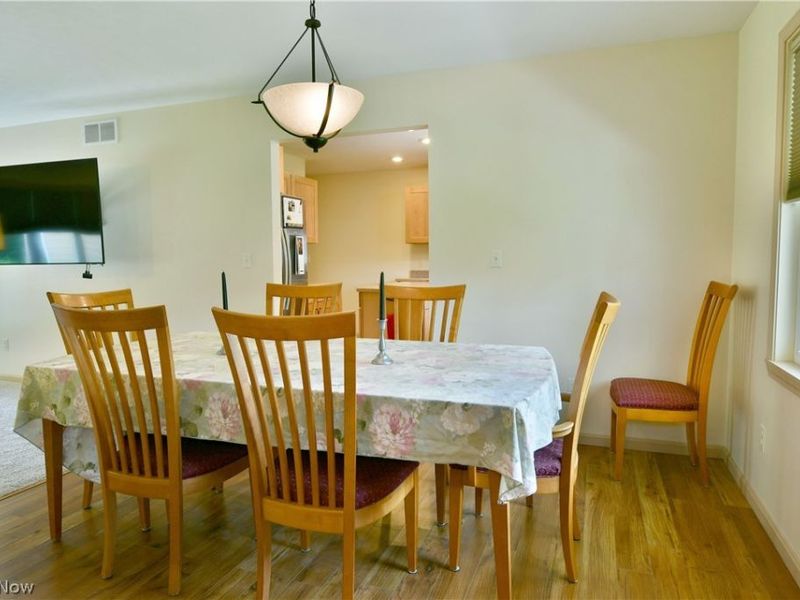 413 Maplewood Drive, Cortland, OH 44410 Photo 17