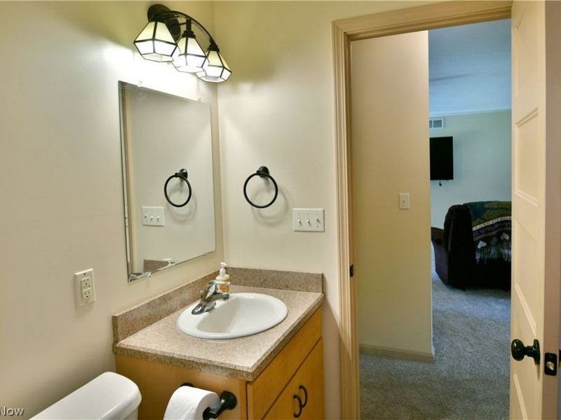 413 Maplewood Drive, Cortland, OH 44410 Photo 28