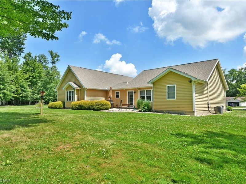 413 Maplewood Drive, Cortland, OH 44410 Photo 46