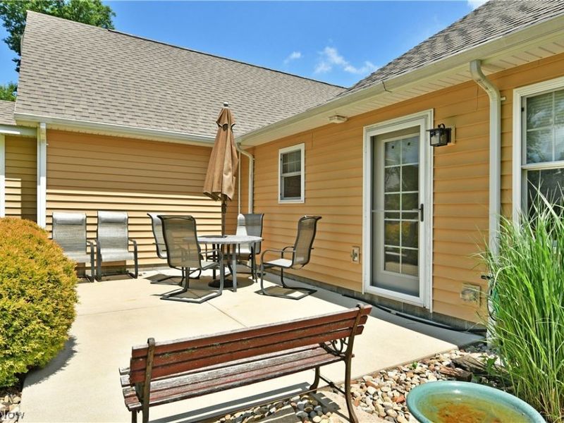 413 Maplewood Drive, Cortland, OH 44410 Photo 47