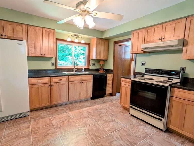 149 Lowrie Boulevard, Northfield, OH 44067 Photo 13