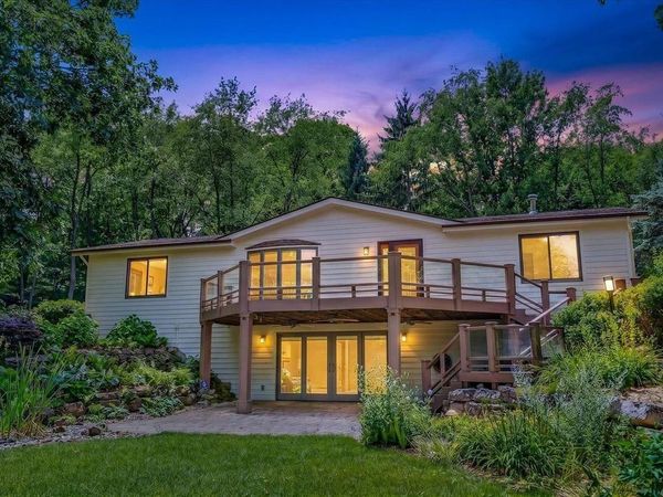 N3977 Meadow Drive, Cambridge, WI 53523