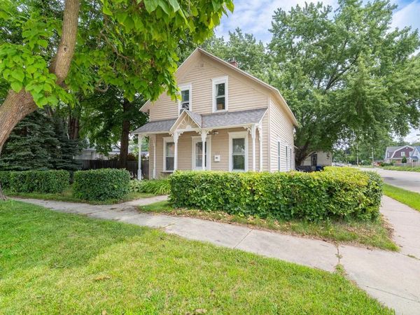 100 N WINNEBAGO STREET, De Pere, WI 54115