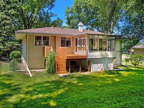 1233 31st Street, West Des Moines, IA 50266