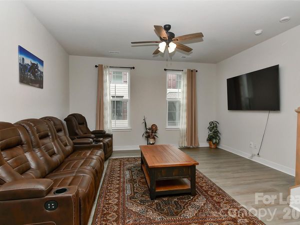 421 Spearfield Lane, Charlotte, NC 28205