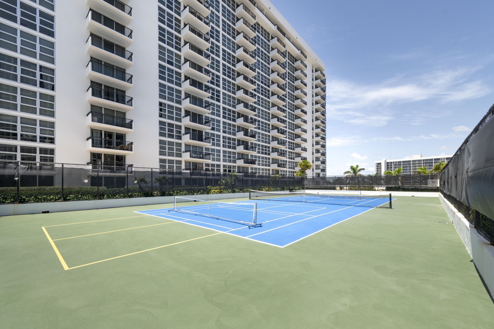 525 N Ocean Boulevard, Unit 423, Pompano Beach, FL 33062 Photo