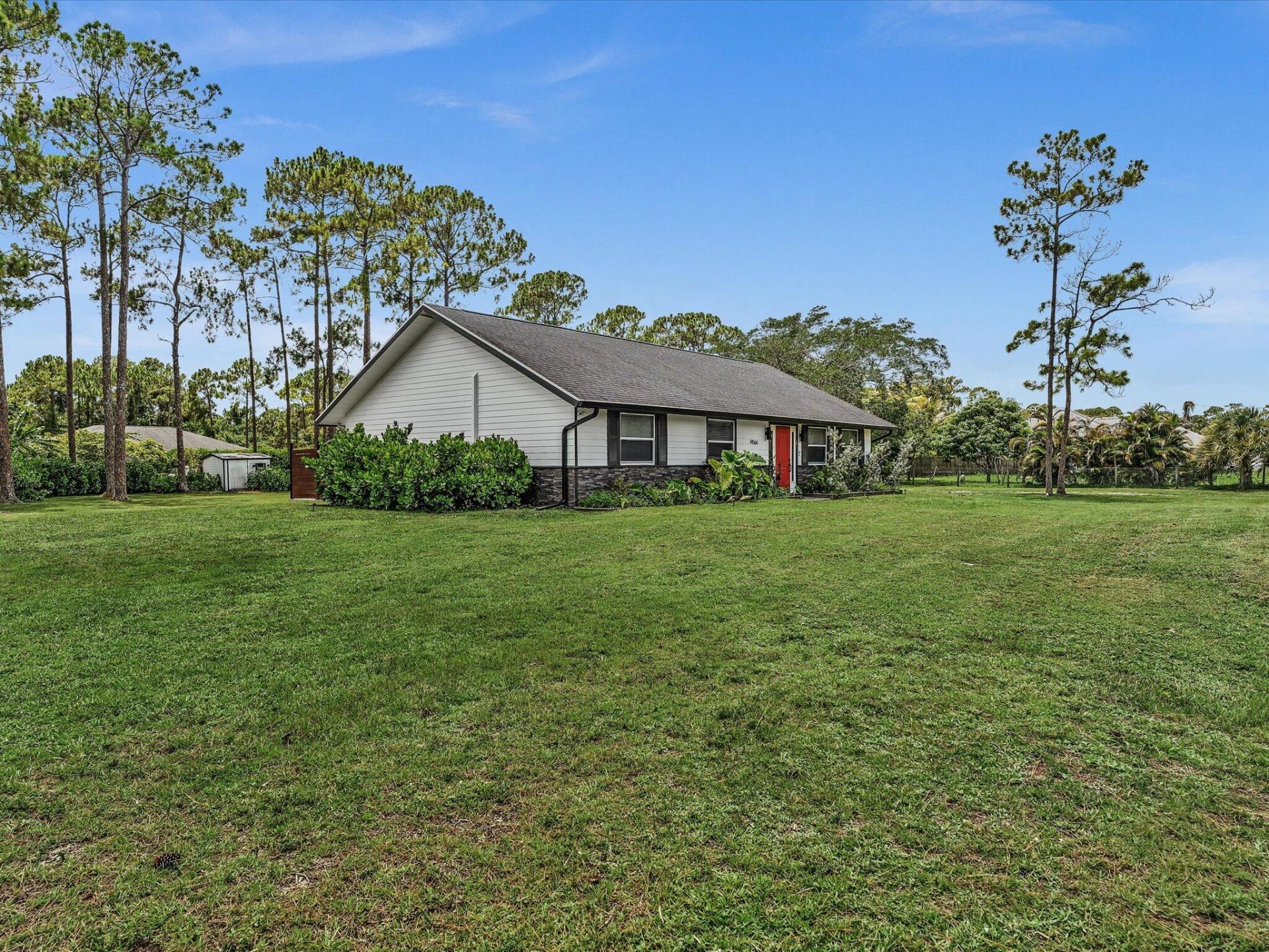 14566 Temple Boulevard, The Acreage, FL 33470 Photo
